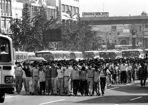 Il movimento per la democrazia del 1987 in Corea del Sud: un momento decisivo nella lotta contro la dittatura militare