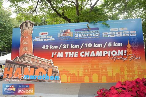 La maratona di Hanoi: un'epica corsa per la pace e l'unità nazionale